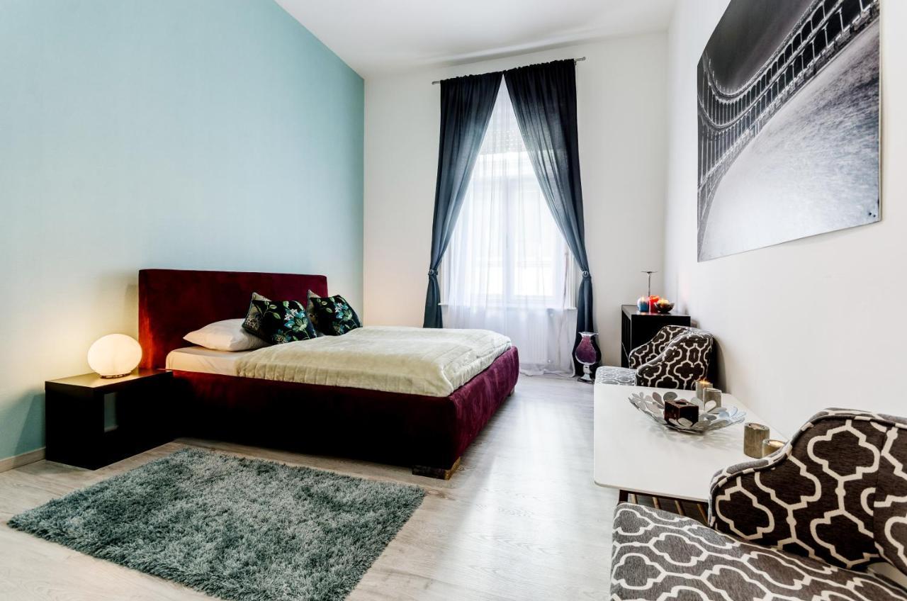 בודפשט Luxury Paulay Street Apartment מראה חיצוני תמונה